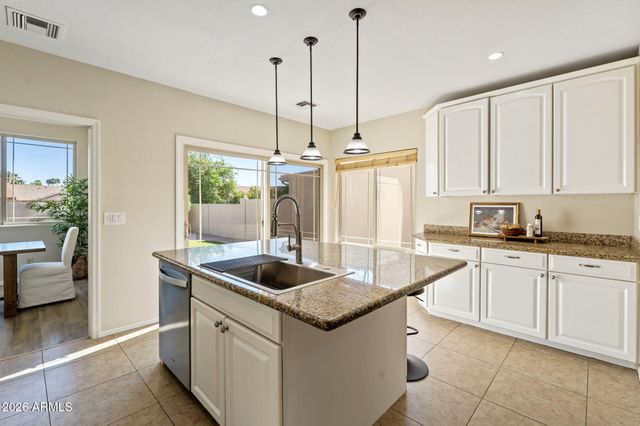 8841 E MEADOW HILL Drive, Scottsdale, AZ 85260