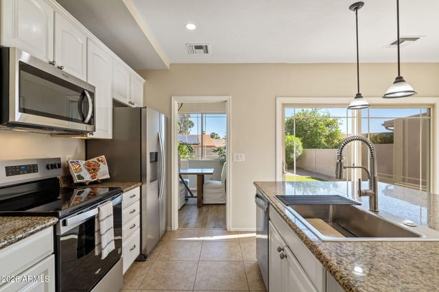 8841 E MEADOW HILL Drive, Scottsdale, AZ 85260