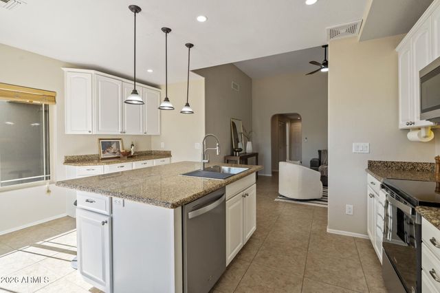 8841 E MEADOW HILL Drive, Scottsdale, AZ 85260