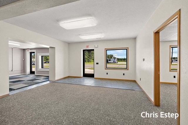 4319 E Apple Avenue, Egelston Twp, MI 49442