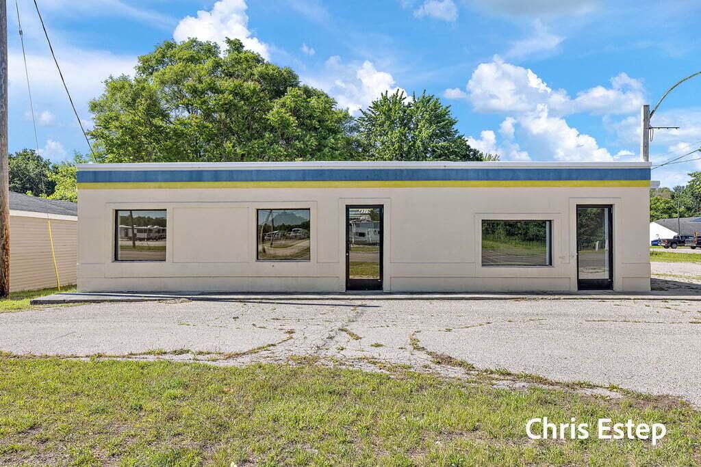 4319 E Apple Avenue, Egelston Twp, MI 49442