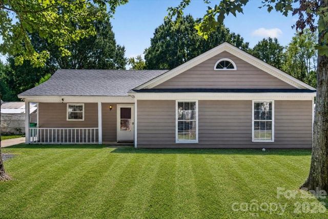 8006 Sheringham Way, Charlotte, NC 28227