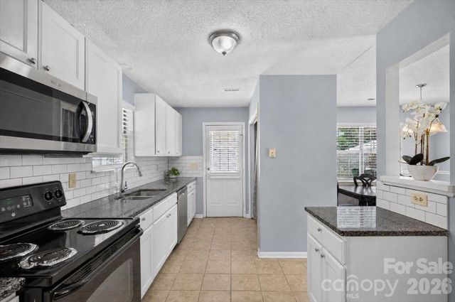 8006 Sheringham Way, Charlotte, NC 28227