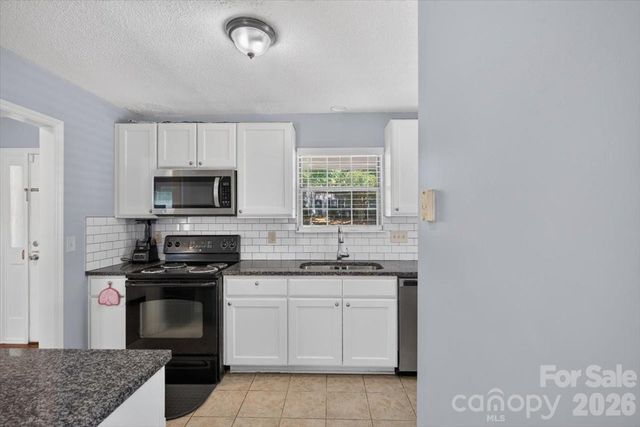 8006 Sheringham Way, Charlotte, NC 28227