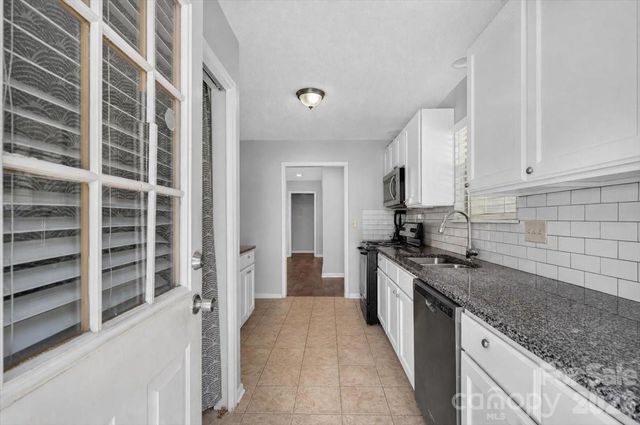 8006 Sheringham Way, Charlotte, NC 28227