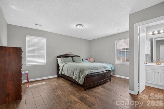 8006 Sheringham Way, Charlotte, NC 28227