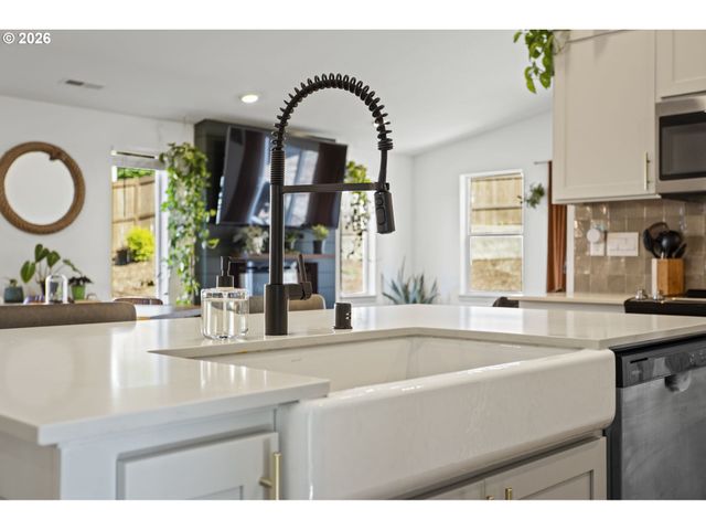 1419 W 16TH Cir, La Center, WA 98629
