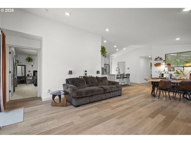 1419 W 16TH Cir, La Center, WA 98629