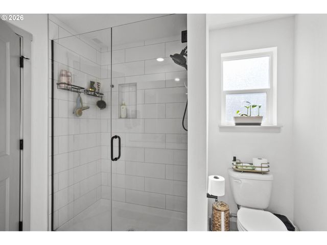 1419 W 16TH Cir, La Center, WA 98629