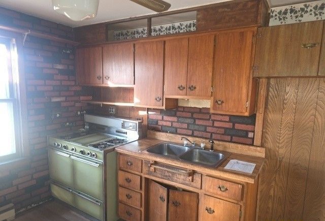 3836 E 112th Street, Chicago, IL 60617