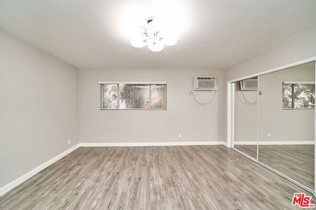 6520 Shirley Avenue 14, Reseda (los Angeles), CA 91335