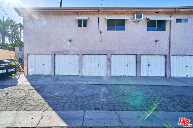 6520 Shirley Avenue 14, Reseda (los Angeles), CA 91335