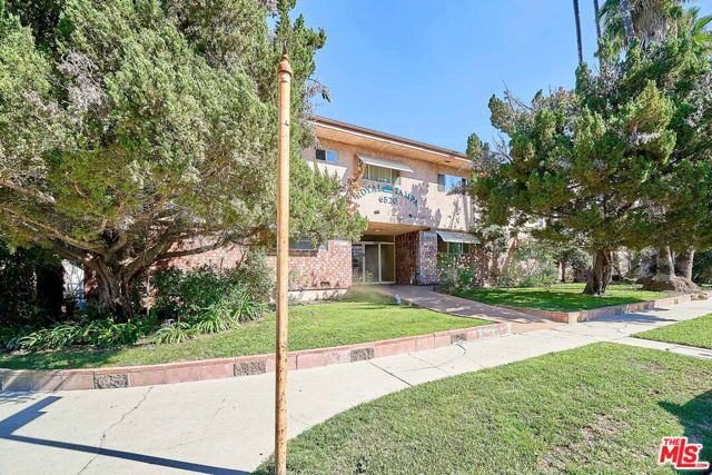 6520 Shirley Avenue 14, Reseda (los Angeles), CA 91335