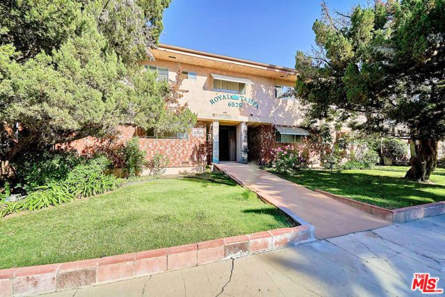 6520 Shirley Avenue 14, Reseda (los Angeles), CA 91335