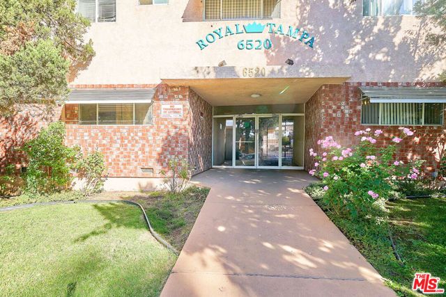 6520 Shirley Avenue 14, Reseda (los Angeles), CA 91335