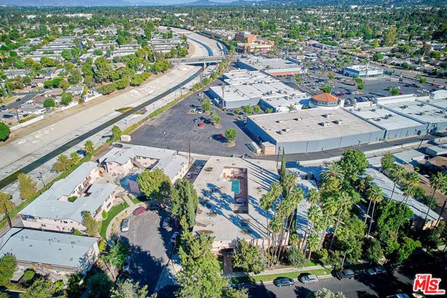 6520 Shirley Avenue 14, Reseda (los Angeles), CA 91335