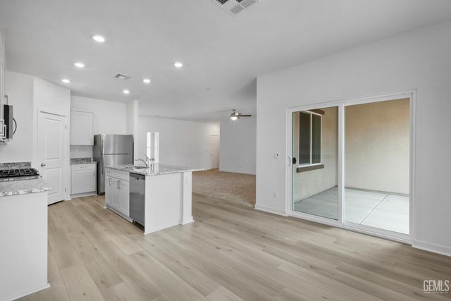 503 Elderberry Place, Shafter, CA 93263