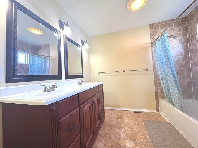 2683 S Isabel Court, Bloomington, IN 47403