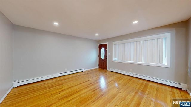 40 Howard Street, Bloomfield, NJ 07003