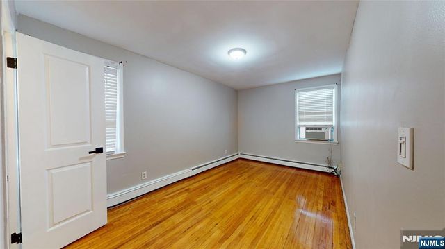 40 Howard Street, Bloomfield, NJ 07003