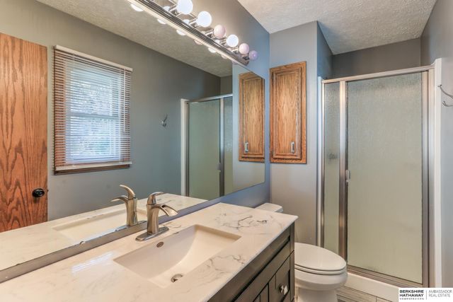 15041 Patterson Circle, Omaha, NE 68137