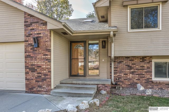 15041 Patterson Circle, Omaha, NE 68137