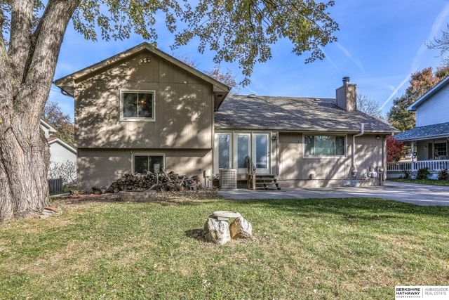 15041 Patterson Circle, Omaha, NE 68137