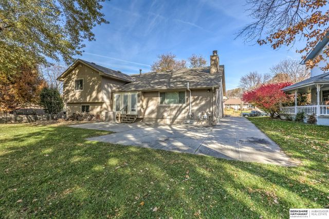 15041 Patterson Circle, Omaha, NE 68137