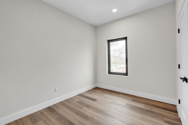 63 Belgrade Ave 107, Boston, MA 02131