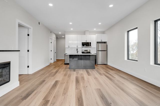 63 Belgrade Ave 107, Boston, MA 02131
