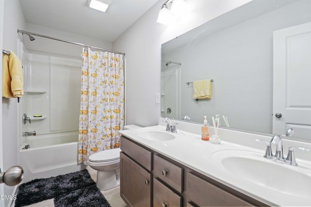 396 Bent Willow Drive, Clayton, NC 27527