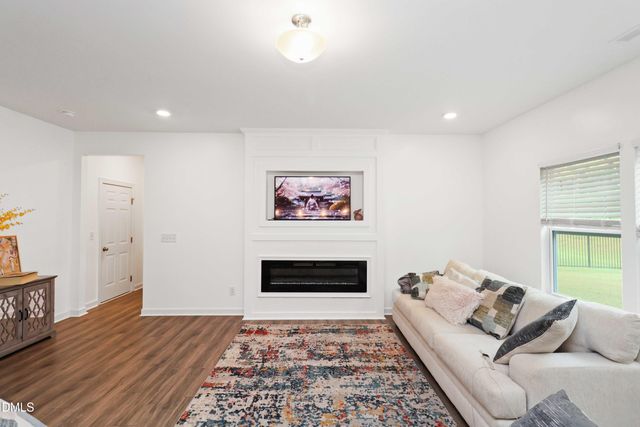 396 Bent Willow Drive, Clayton, NC 27527