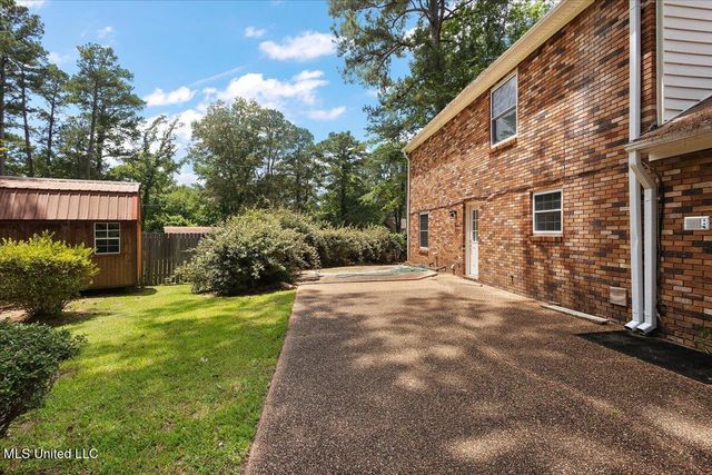 5123 Forest Hill Road, Byram, MS 39272