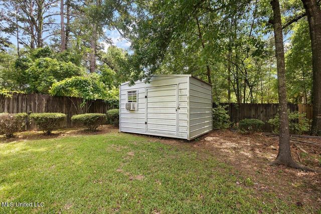 5123 Forest Hill Road, Byram, MS 39272