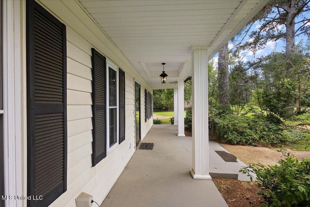 5123 Forest Hill Road, Byram, MS 39272