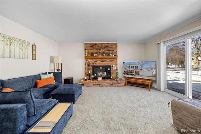 1999 Windingway Drive, Wixom, MI 48393