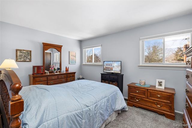 1999 Windingway Drive, Wixom, MI 48393