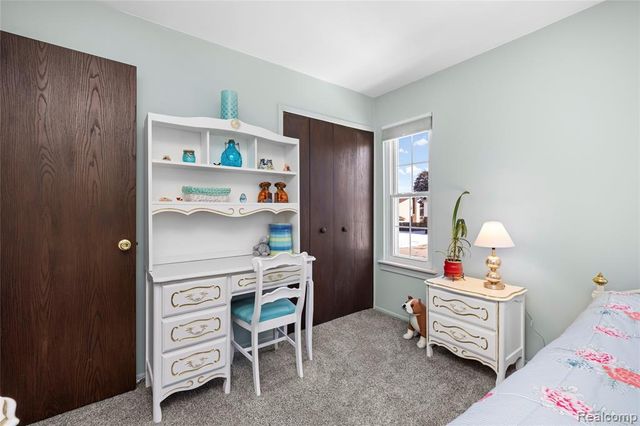 1999 Windingway Drive, Wixom, MI 48393