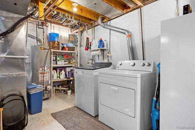 1999 Windingway Drive, Wixom, MI 48393