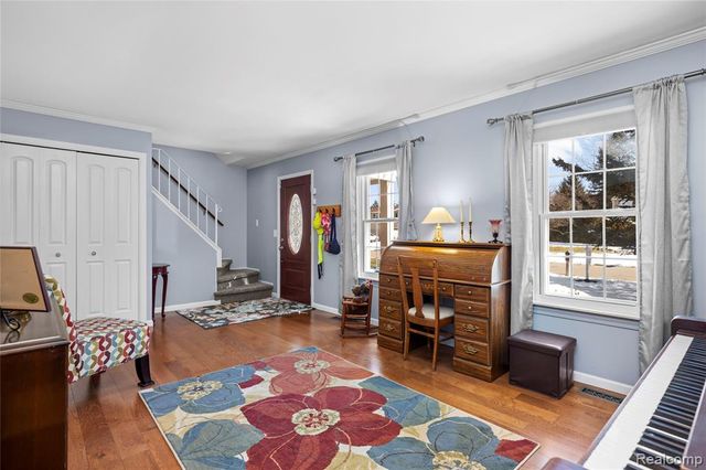 1999 Windingway Drive, Wixom, MI 48393