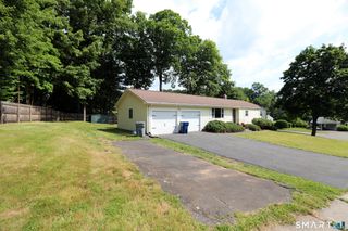 108 Glenwood Drive, Plainville, CT 06062
