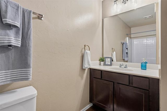 13236 Bridgewater Drive, Piedmont, OK 73078