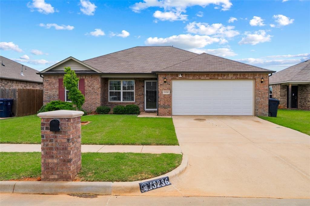 13236 Bridgewater Drive, Piedmont, OK 73078