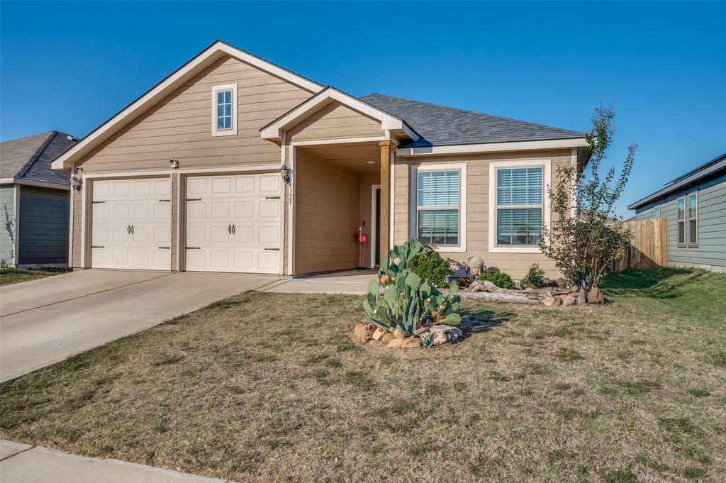 8329 Steel Dust Drive, Fort Worth, TX 76179