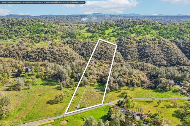 5961 Chrysler Cir, Garden Valley, CA 95633