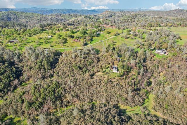 5961 Chrysler Cir, Garden Valley, CA 95633