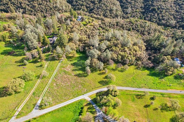 5961 Chrysler Cir, Garden Valley, CA 95633