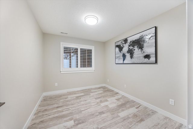 5751 W EARLY DAWN DR, West Jordan, UT 84081