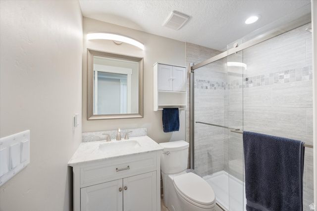 5751 W EARLY DAWN DR, West Jordan, UT 84081