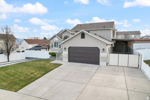 5751 W EARLY DAWN DR, West Jordan, UT 84081
